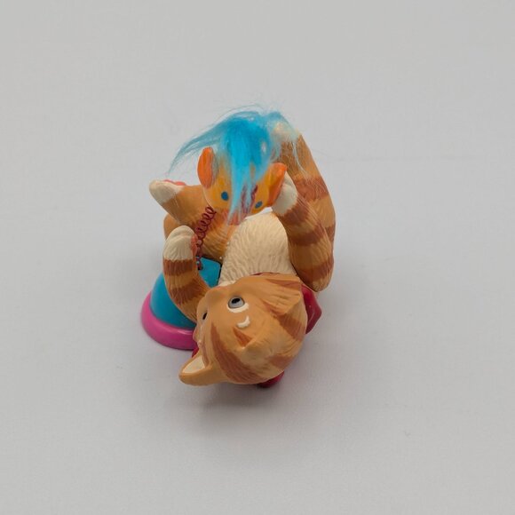 Hallmark Keepsake Mischievous Kittens 2011, 13th in Series Christmas Ornament - Picture 6 of 11